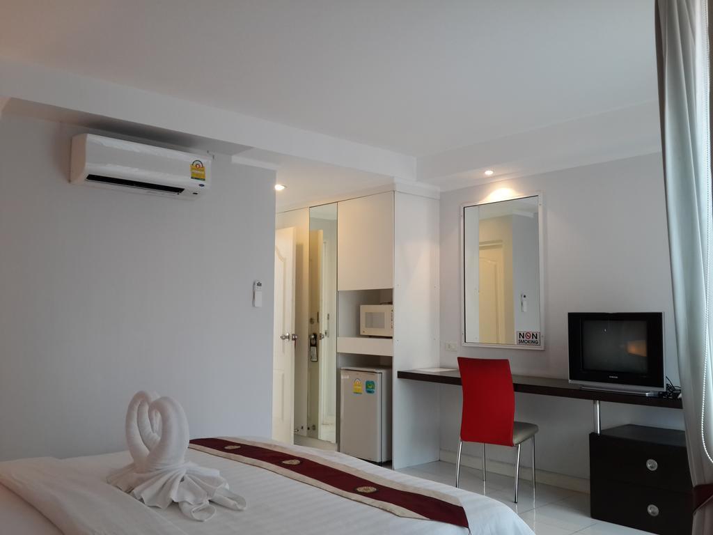 Kata Beach Studio Phuket Exterior photo